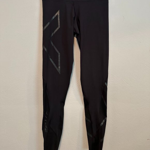 2XU Women's MCS Mid-Rise Compression Tights in Black Size Medium - Picture 2 of 16